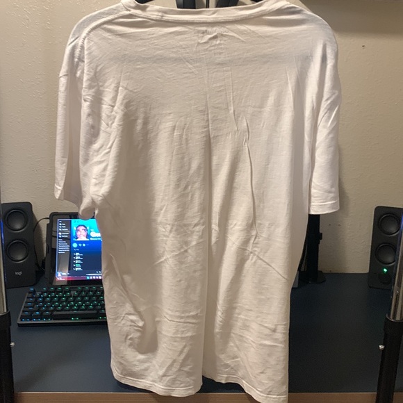 Calvin Klein shirt - Picture 2 of 3